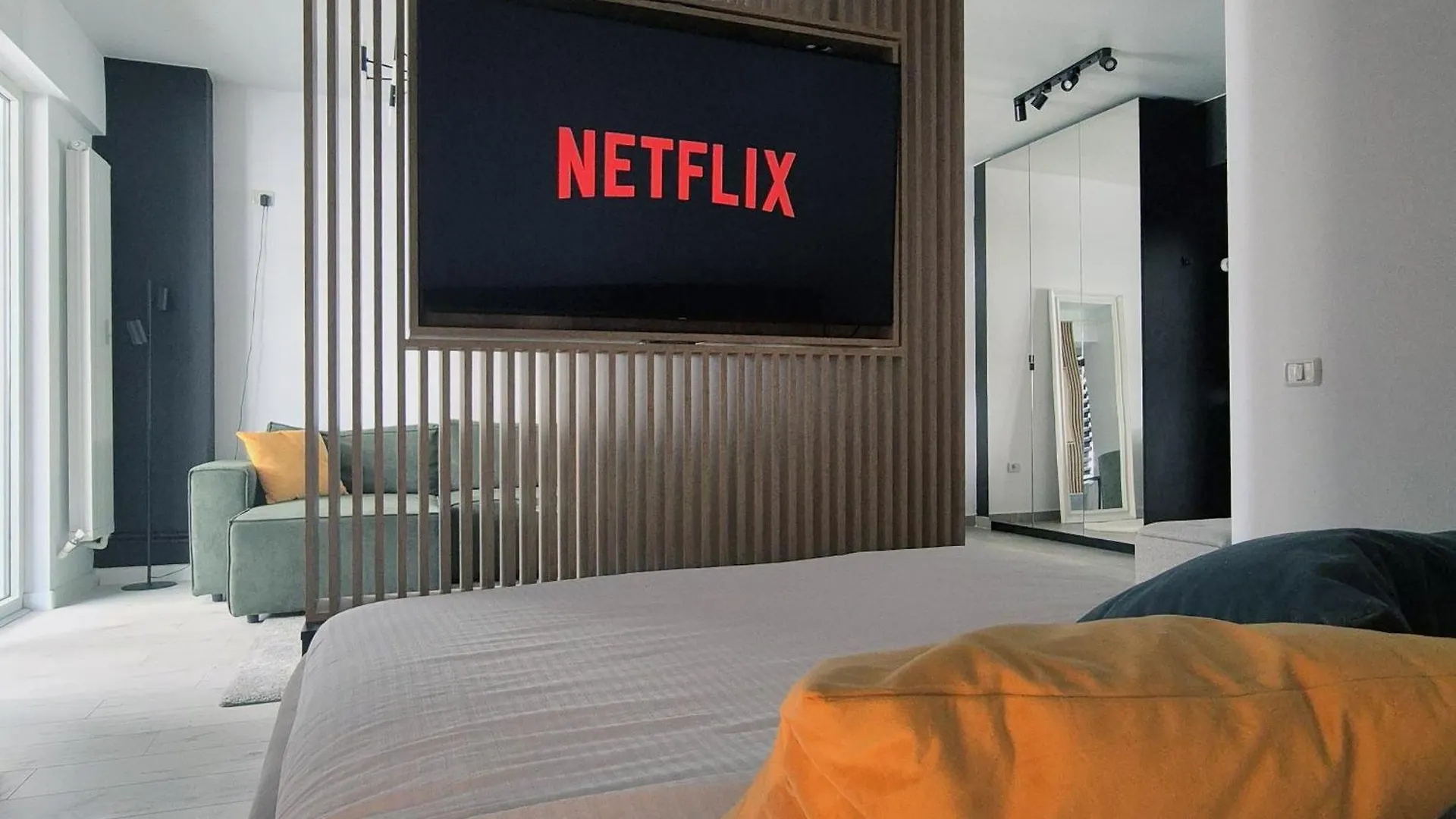 Bucharest Designer High-End Stay Apartment