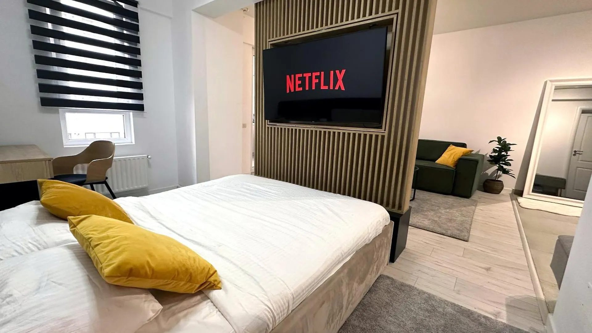 Bucharest Designer High-End Stay location